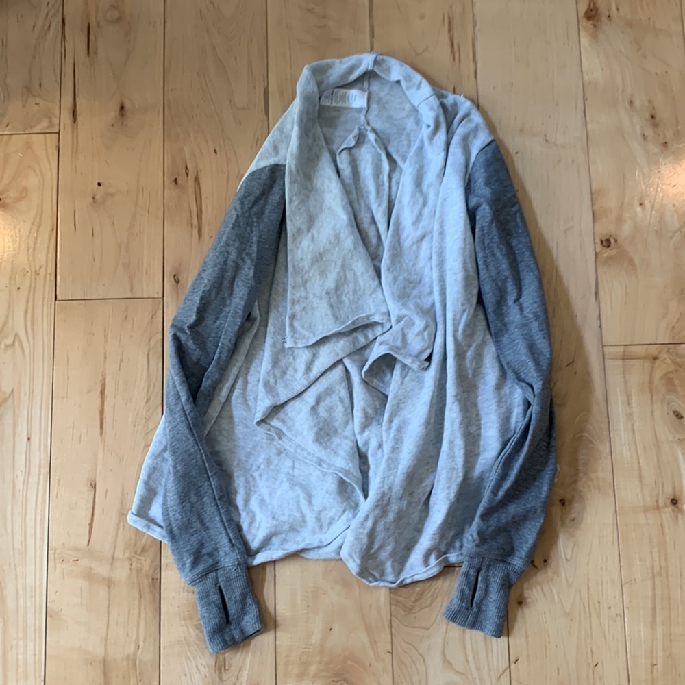 Iviva two-tone grey open front cardigan